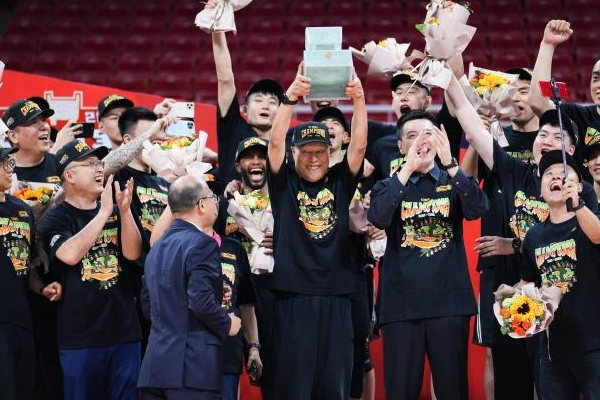  广东宏远赢过几次CBA冠军？