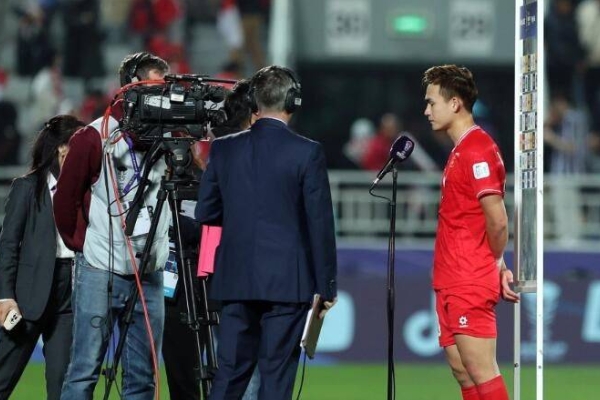  越南隊小組賽提前出局後裴黃越英含淚坦言未能達成目標